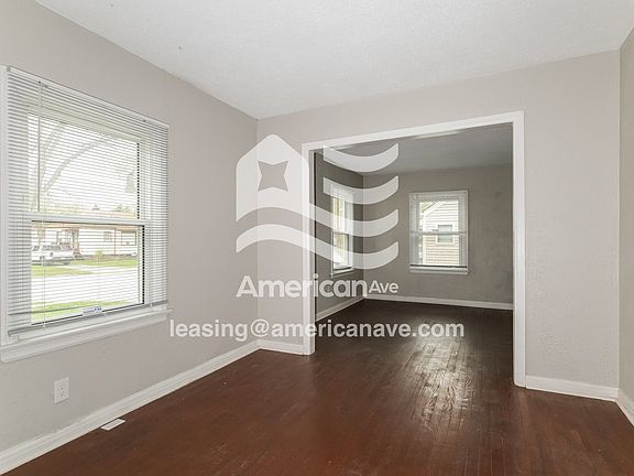 920419_005_living_room_13672943.jpg