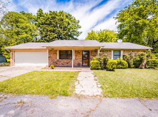 403 College St, Lone Oak, TX 75453