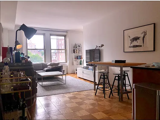 Rented by Douglas Elliman | media 21