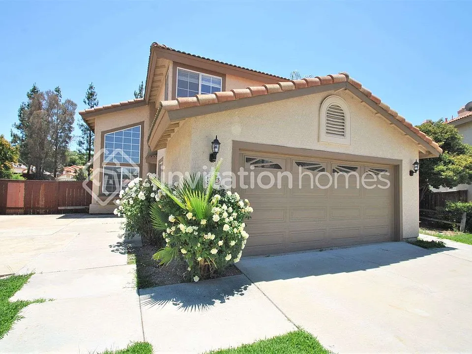 40122 Cannes Ct