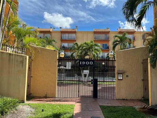 1900 W 54th Street #105, Hialeah, FL 33012