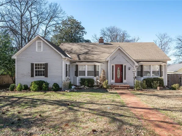 912 S 24th St, Fort Smith, AR 72901