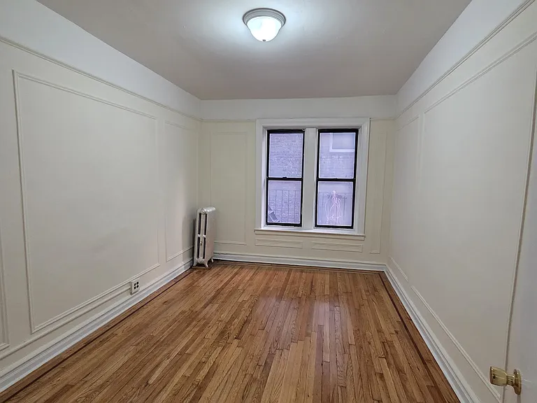 153 Seaman Ave #2C — Photo 4
