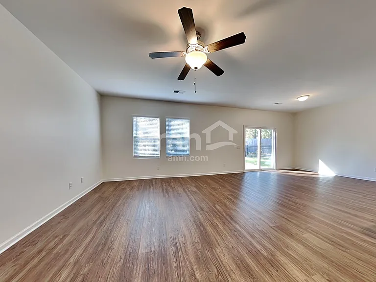 200 Orion Way — Photo 6