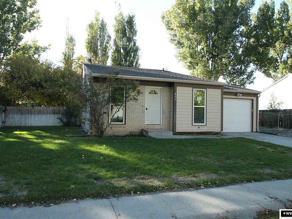 1st image of 406 Pinnacle Dr