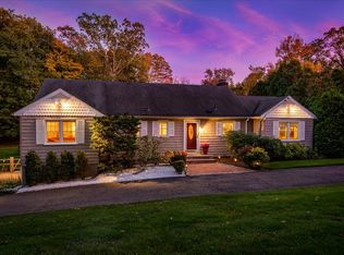 459 Den Rd, Stamford, CT 06903