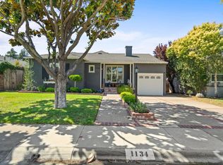 1134 Clovelly Ln, Burlingame, CA 94010
