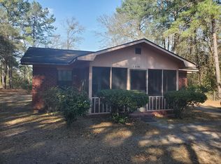 130 Ralph Quarterman Dr, Hinesville, GA 31313