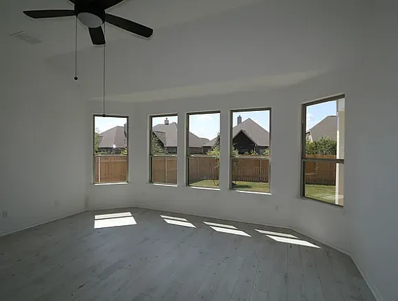 2305 Serene Pl — Photo 7