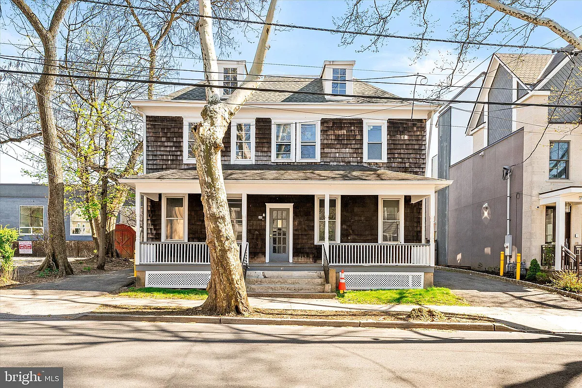 Building Photo - 10 Lytle St #4