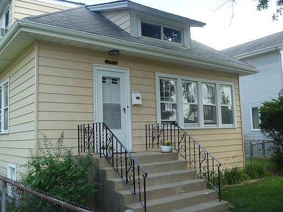 2nd image of 9813 S Minnick Ave