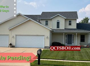 1208 W Maple St, Eldridge, IA 52748