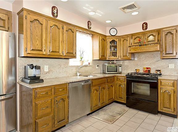 4th image of 80-42 243rd St
