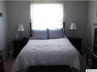 20 Capri Ct, Toms River, NJ 08757