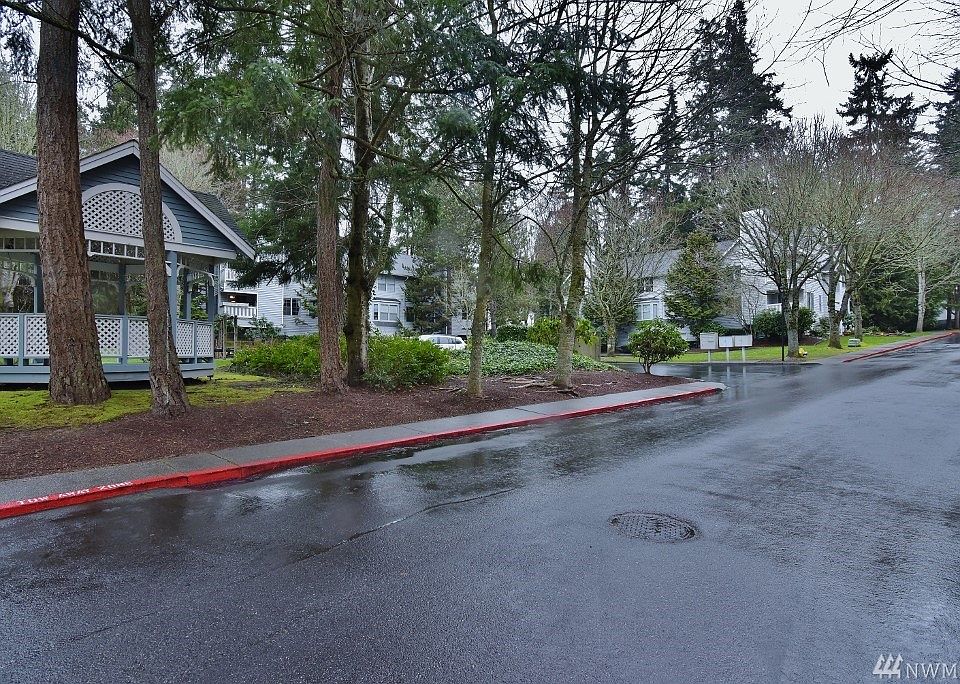 1st image of 7601 Concord Ln NE Suite 102