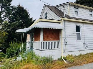 104 Serling St, Dupont, PA 18641