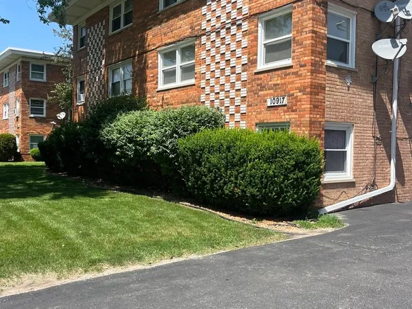 10917 S Lloyd Dr APT 3, Worth, IL 60482