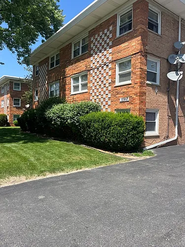 10917 S Lloyd Dr #3 Photo 1