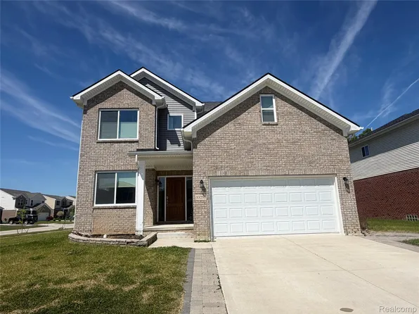 33259 Blue Spruce Dr, Sterling Heights, MI 48310