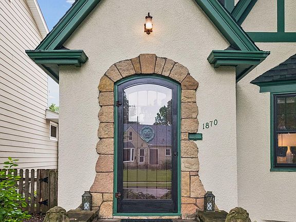 2nd image of 1870 Beechwood Ave