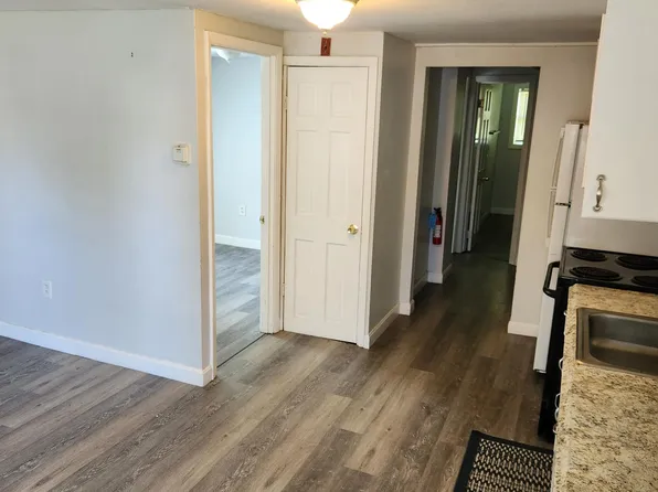 23 Mechanic St #23C, Farmington, NH 03835