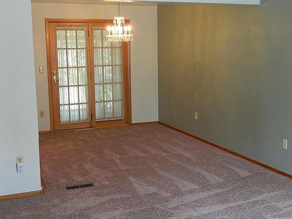 3rd image of 1798 Diane Merle Dr