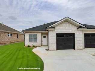 815 Elmdale Rd, Paducah, KY 42003