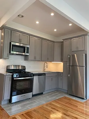 Rented by Corcoran | media 26