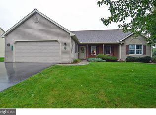 34 Springhouse Dr, Myerstown, PA