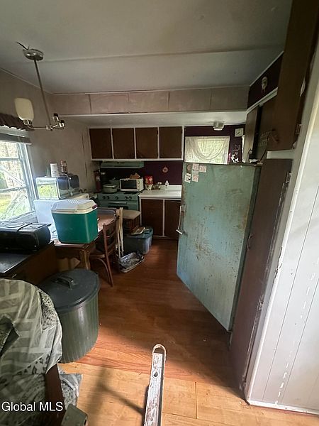 2nd image of 549 Maple Street