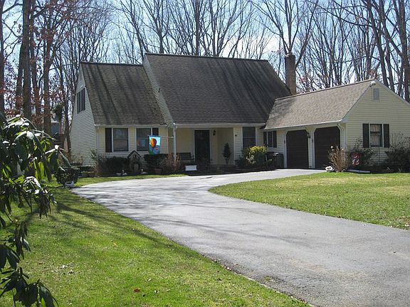 Sherry Lynn Woods neighborhood