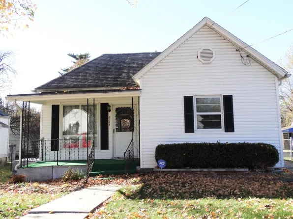 2227 N Taylor Ave, Springfield, MO 65803
