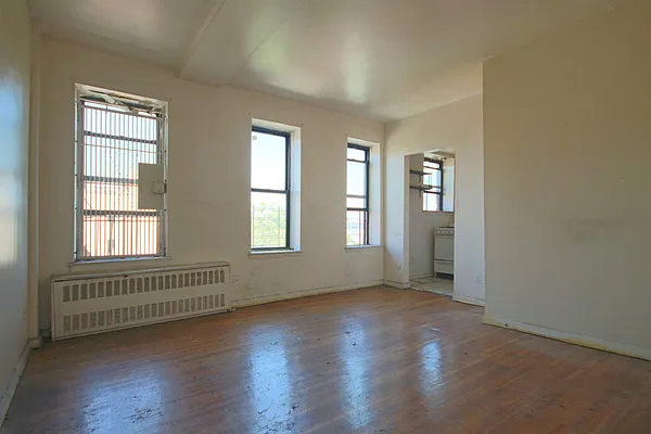 Rented by Keller Williams NYC | media 18