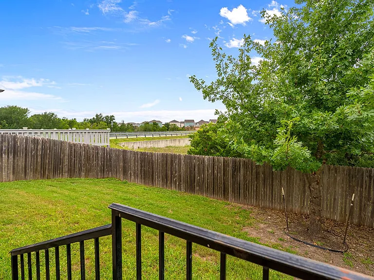 3304 Ortman Dr — Photo 20