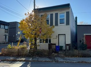 238 Marier Ave #4, Ottawa, ON K1L5R3