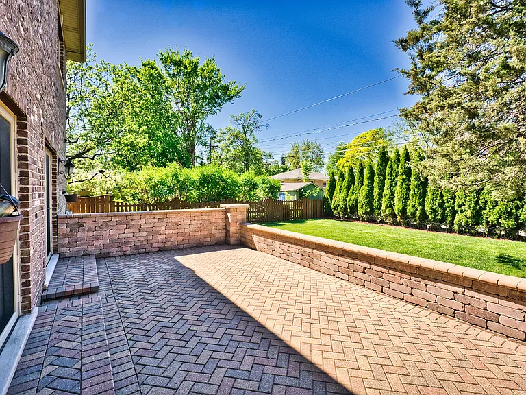 5044 Coyle Ave — Photo 52