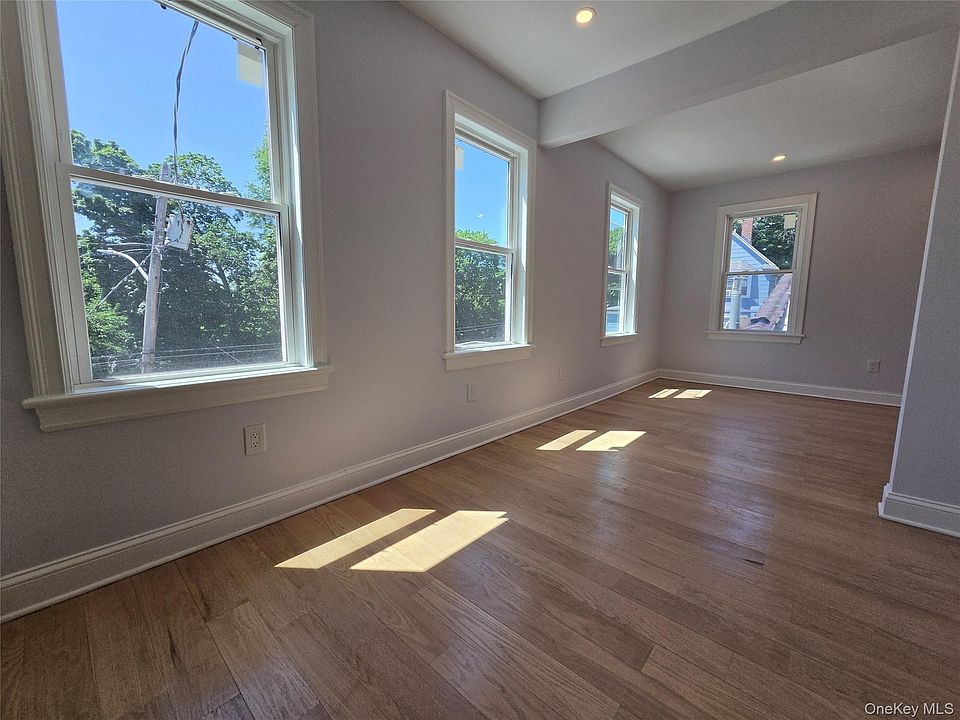 1st image of 965 Main St Floor 2