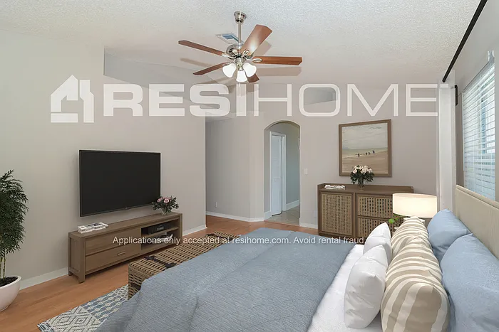 3643 NW 63rd Ct — Photo 11