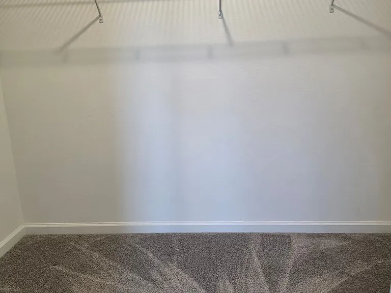 3330 Laurent Loop — Photo 15