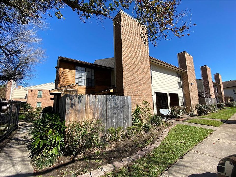 1st image of 10912 Gulf Fwy APT 43