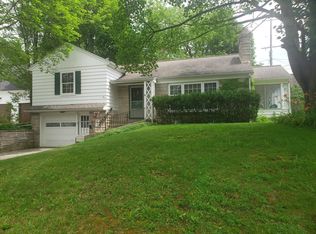 58 Baltimore Dr NE, Grand Rapids, MI 49503