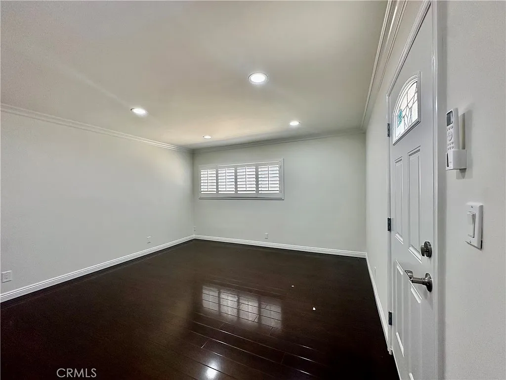 1 bed, 500 sqft, $2,600 — Photo 3