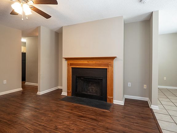 4th image of 188 Midland Pkwy APT 420