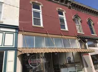 114 S Market St, Paxton, IL 60957