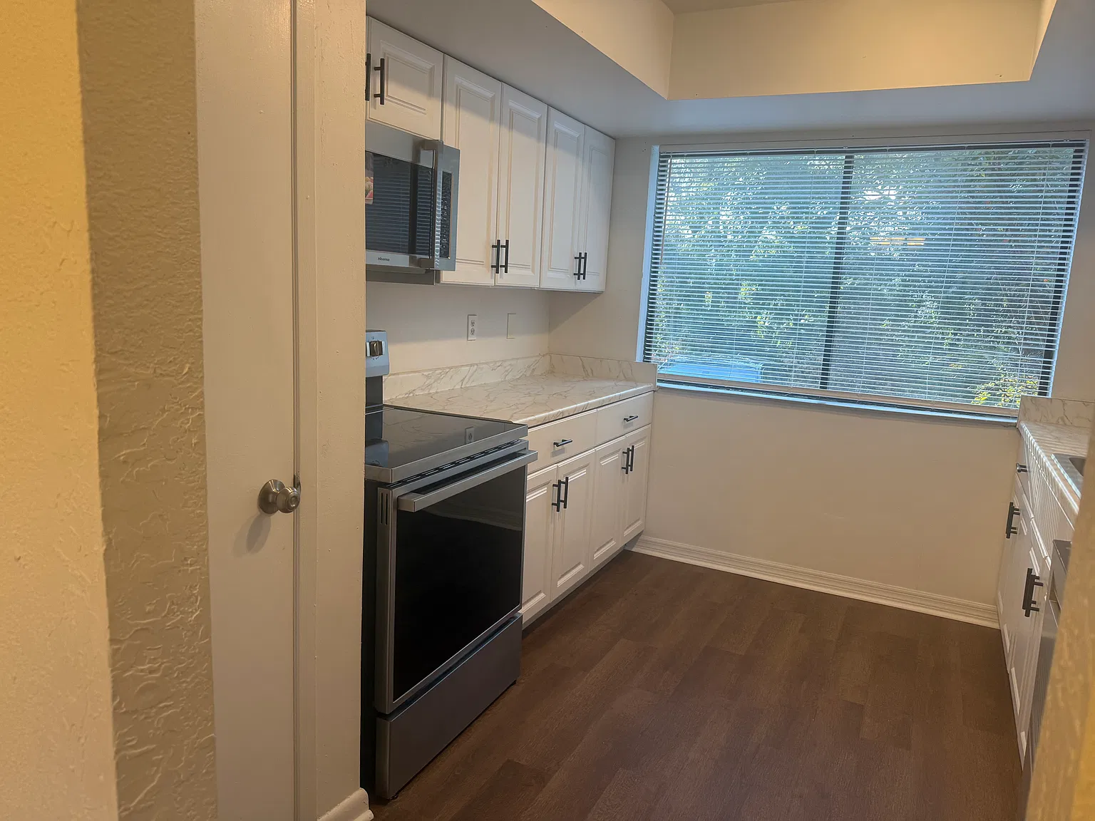 2 bed, 1500 sqft, $1,750 — Photo 3