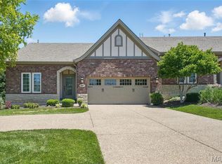 1227 Westmeade Dr, Chesterfield, MO 63005
