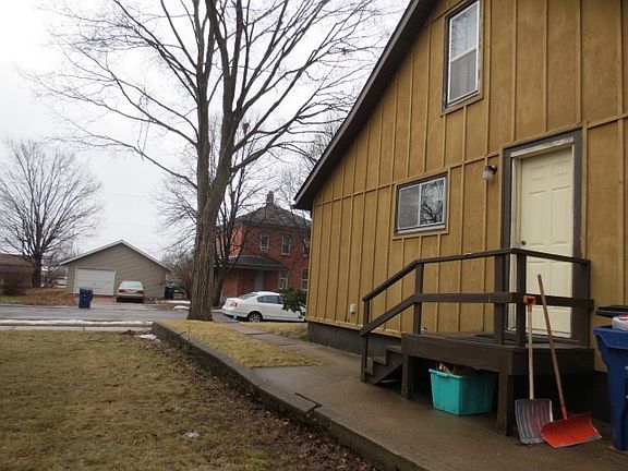 3rd image of 518 Chicago Ave
