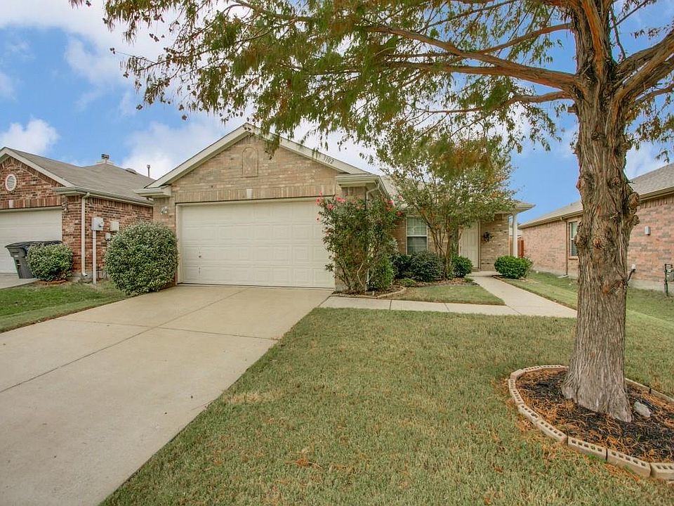 1st image of 3302 Kingsbrook Dr