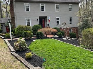 10711 Darby Cir, Midlothian, VA 23113