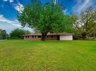 2953 Meadow Forest Dr, Jackson, MS 39212